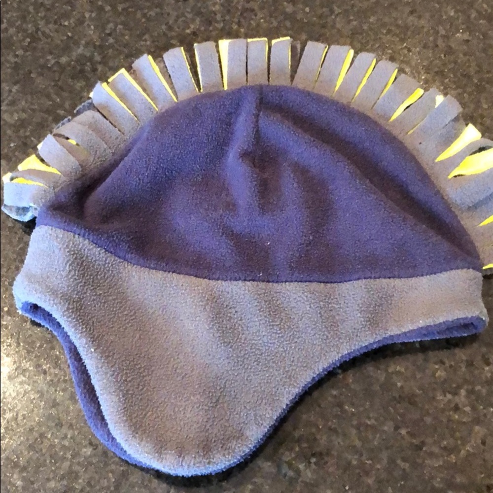 EUC winter fleece hat from Children’s Place